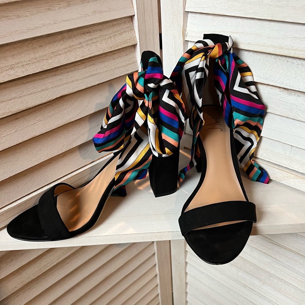 INC Ribbon Tie Sandals / chunky heel. 7.5